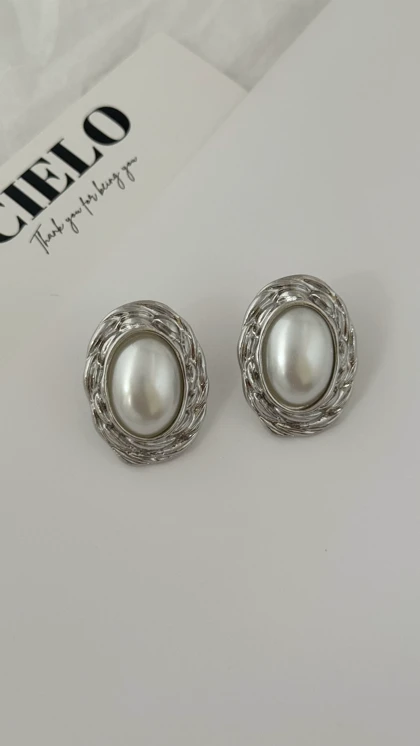 گوشواره مروارید فریم دار