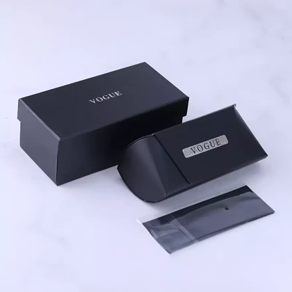 عینک آفتابی زنانه ووگ فریم کرم شیشه قهوه ای S 8592/2
