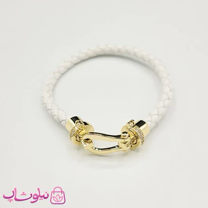 دستبند زنانه برند فرد Fred مدل چرم سفید با قفل طلایی نگین‌دار استیل کیفیت مستر کد 680