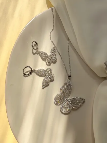 نیمست پروانه جواهری