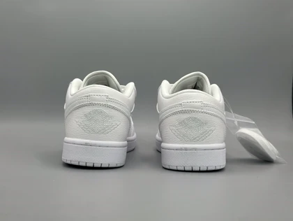 کتانی نایکی جردن1 لو سفید/Nike Air Jordan1 White
