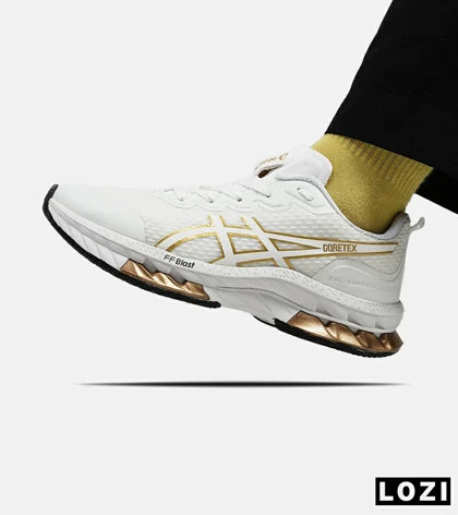 کفش کتانی مردانه سفید طلایی ASICS GORETEX