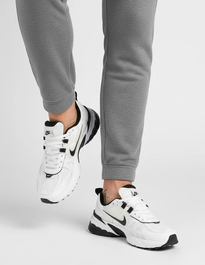 کفش دویدن مردانه نایکی V2K Run M