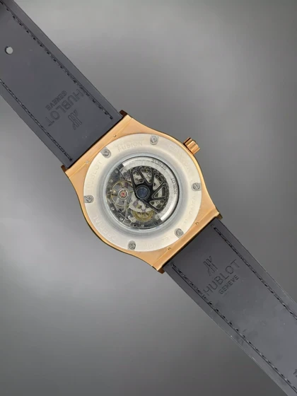 ساعت مچی اوبلو بیگ بنگ اسکلتون قاب نگین‌دار Hublot Big Bang