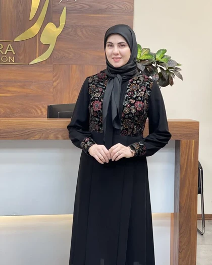 زینب مشکی کوتاه