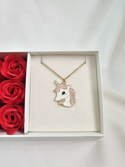 گردنبند اسب تک شاخ