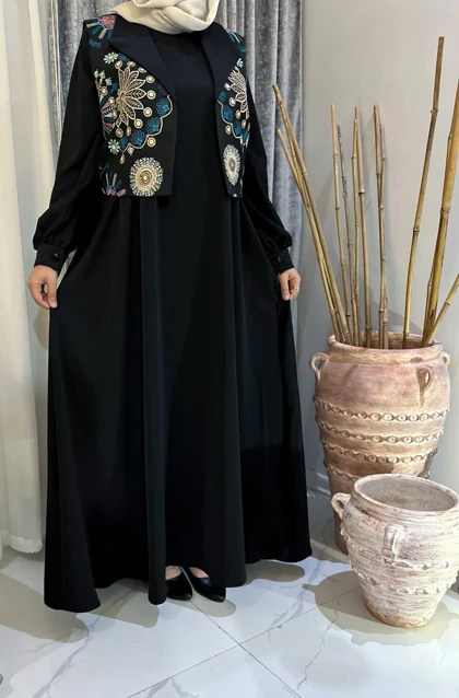 مانتو عبایی و جلیقه تسنیم
