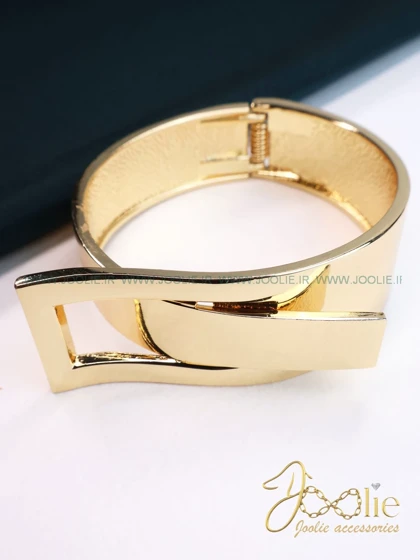 بنگل دستبند زنانه طرح طلا مدل belt کد B2143