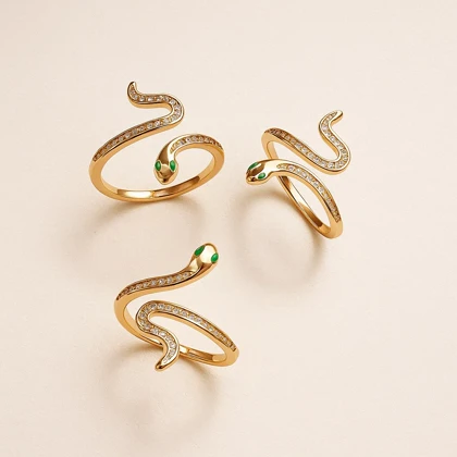 انگشتر زنانه طرح مار نگین‌دار با چشمان سبز – برند Xuping