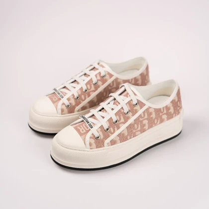 کفش دیور زنانه\Walk n Dior Nude Sneaker