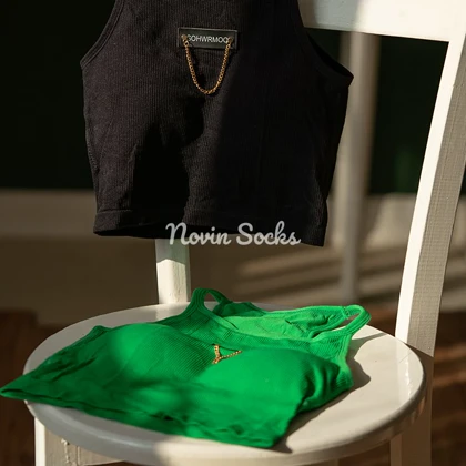 نیم‌تنه زنجیردار (محصول لک دارد)