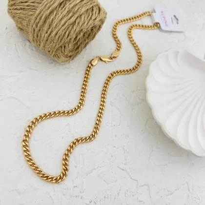 گردنبند زنانه با طرح کارتی شیک و جذاب ژوپینگ