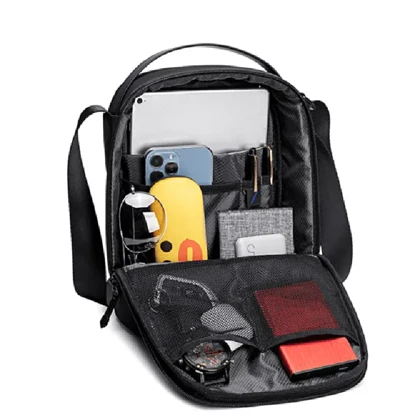 کیف شولدر بگ اورجینال آرکتیک هانتر مدل ARCTIC HUNTER - ARH00579