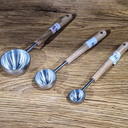 پیمانه استیل سیلور دسته چوب در 3سایز