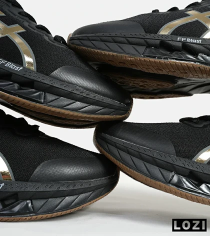 کفش کتانی مردانه مشکی طلایی ASICS GORETEX