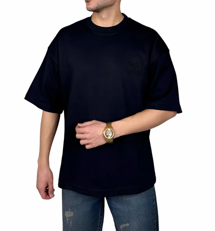 تیشرت آستین کوتاه مشکی با گلدوزی برجسته