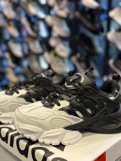 کتانی مردانه رانر آدیداس سفید مشکی