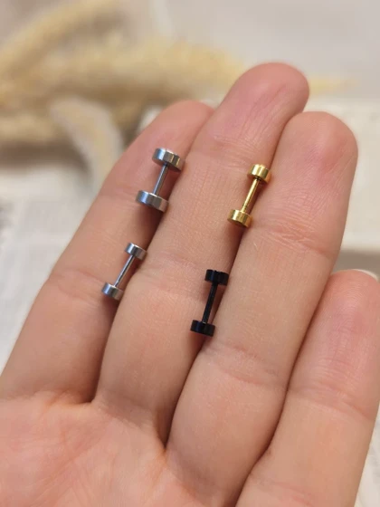 پیرسینگ گوش ساده