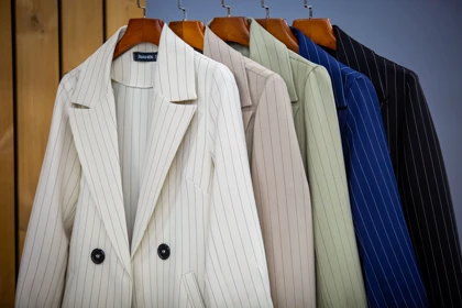 مانتو مازراتی دیپلمات آستین پف میلان