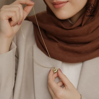گردنبند استیل ونکلیف تک گل طلایی کد 509428062