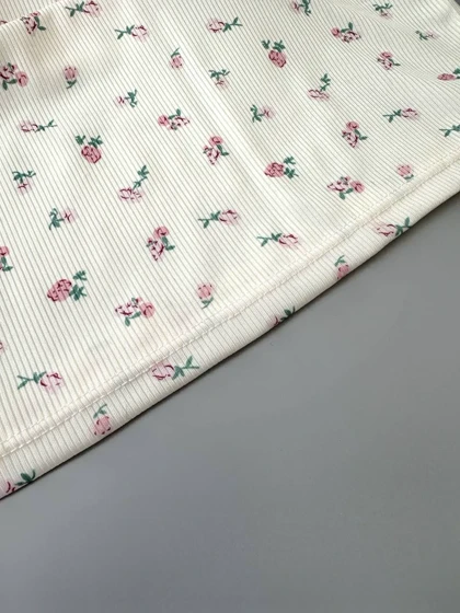 نیم‌تنه کاپ‌دار گل ریز کد 3994