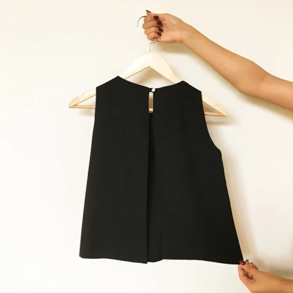 شومیز زنانه ی کرپ حریر پشت‌باز لنا (Lana) سین استایل