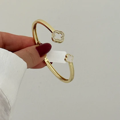 بنگل زنانه ون کلیف کد 801