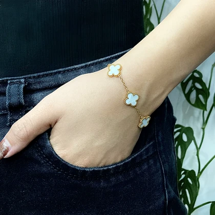 دستبند ونکلیف سفید E25