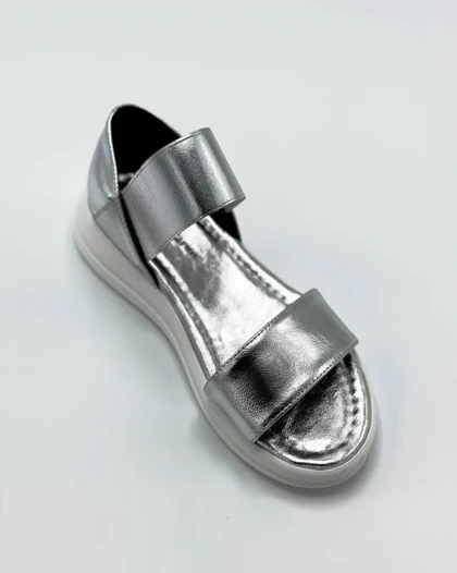 کفش صندل زنانه مدل Stradivarius Sandal - SDs63