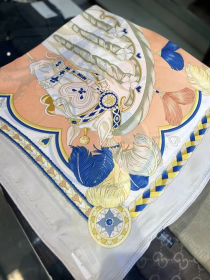 مینی اسکارف اسبی