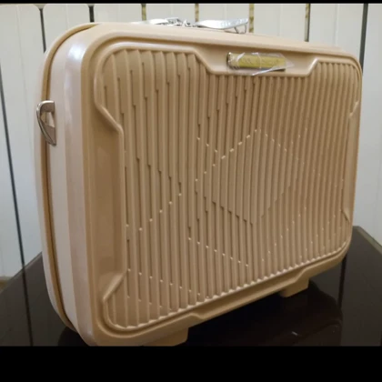 چمدان لوازم آرایشی برند مونزا MONZA مدل pp-8809
