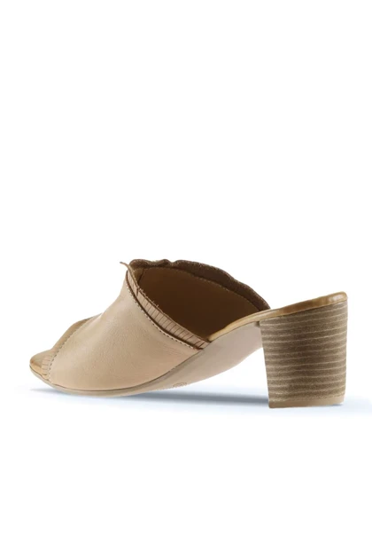 دمپایی زنانه بوئنو bueno