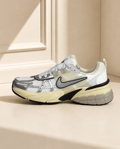 کتانی نایک وی تو کی کرم نقره‌ای Nike V2K Cream Silver