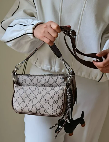 کیف دوشی زنانه بنو BENO مدل دلانا کد 4937