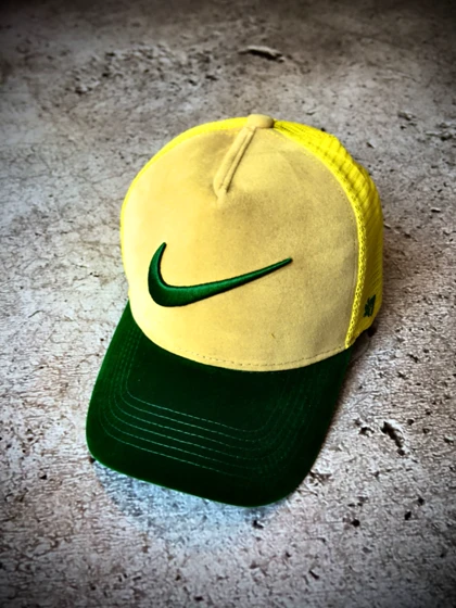کلاه بیسبالی مخمل وارداتی مدل NIKE _ کرم نقاب سبز