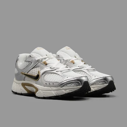 نایکی V5 رانر نقره ای بژ Nike V5 RNR Parachute Beige Metallic Pewter