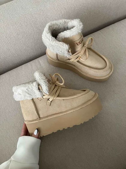 UGG بندی