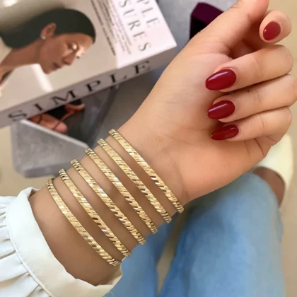 النگو طلا روس