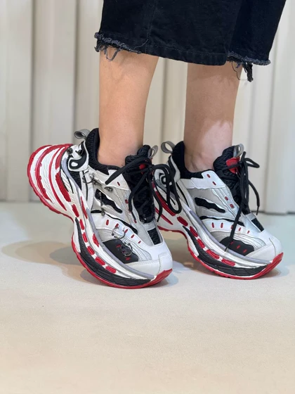 کتانی زنانه بالنسیاگا پرسینگ لژ دار balenciaga کد 1240