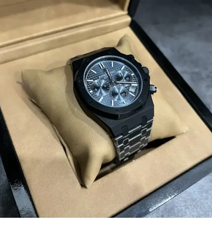 ساعت ای پی کرنو تمام مشکی