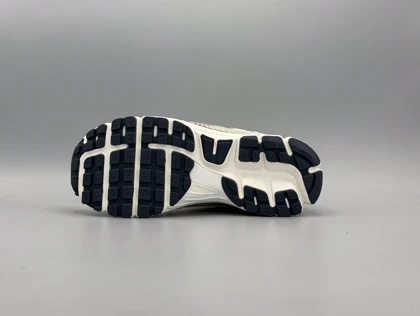 کتانی نایکی وومرو5 طوسی سرمه ای کروم/Nike vomero5