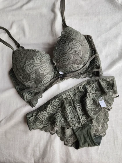 ست شورت و سوتین دانتل جکدار فنردار اروپایی AngGee کد: 5056