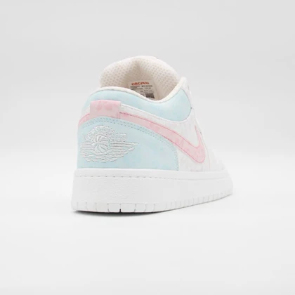 کتانی جردن 1 سفید صورتی کد 6078