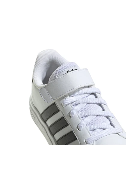 کتانی بچگانه اورجینال adidas