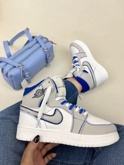 کتانی ونس ساق‌دار زنانه ساق‌دار ایر جردن بلو فانتوم NIKE JORDAN1 blue fantom کد :912 دختر طهرونی