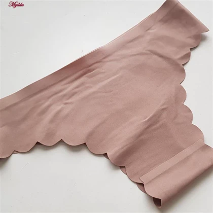 شورت زنانه هانا مدل لیزری کالباسی کد 4978