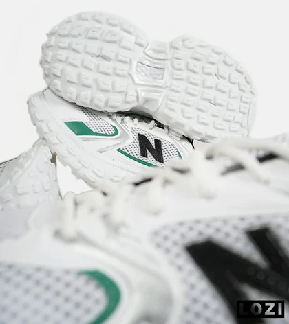 کفش کتانی مردانه و زنانه سفید سبز NEW BALANCE 530 V02