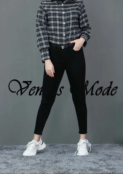 شلوار جین مشکی کم زاپ