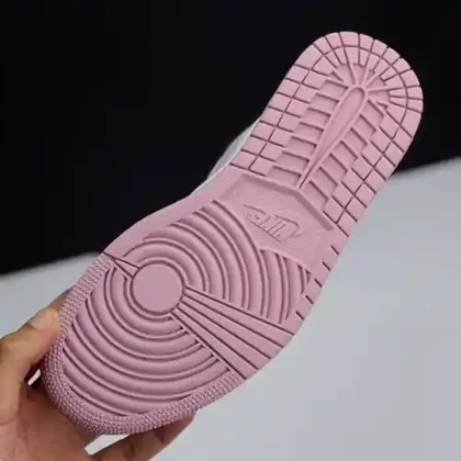 کفش نایک جردن 1 لو تراویس اسکات صورتی Nike Air Jordan 1 Low Travis Scott Pink
