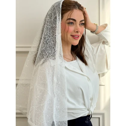 اسکارف گیپور سه گوش لبه دانتل